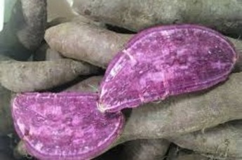 Zoete paarse aardappelen 
per kilo