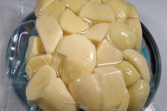 Aardappelen geschrapt in 4 delen 2.5 kilo vacuum