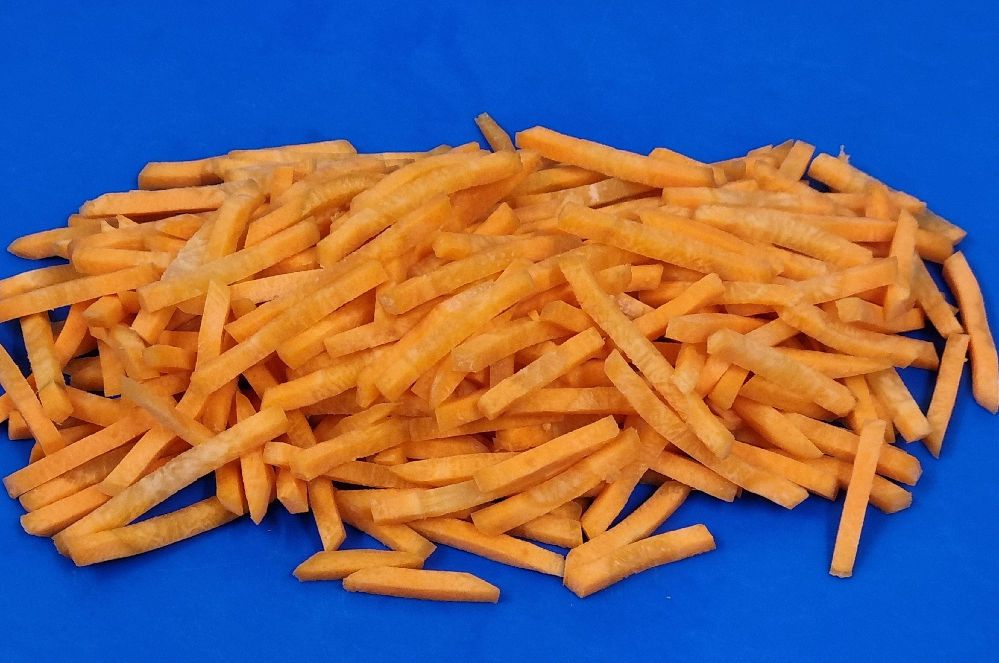 Winter wortel oranje reepjes 4 mm  200 gram